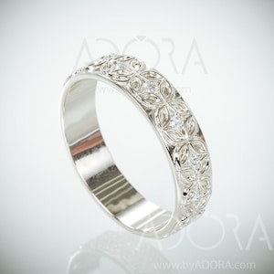 Handmade 14K White Gold Celtic Flower Woman Wedding Ring Set with Diamonds | Hers Celtic flower White Gold Wedding Bands Set with Diamonds