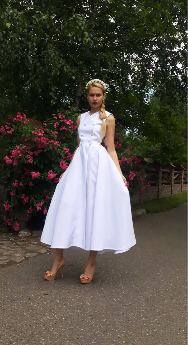 white dress woman, 50s cocktail dress, long white dress, beach wedding dress, white dresses for women, cocktail dress vintage, elegant dress 