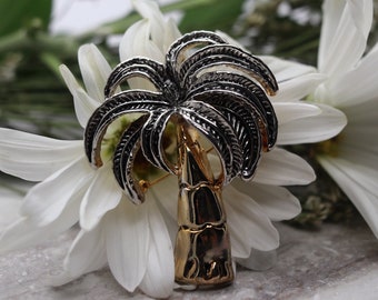 Broche Passementerie Émail Diamants