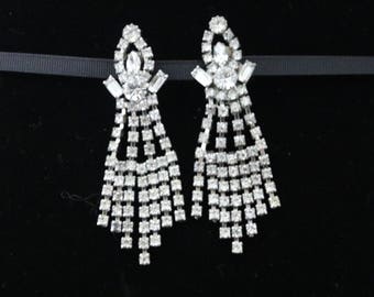 Vintage Rhinestone dangle earrings, 3.5" long, clip on, statement dangle earrings, estate jewelry, prom jewelery, Pageant jewelry