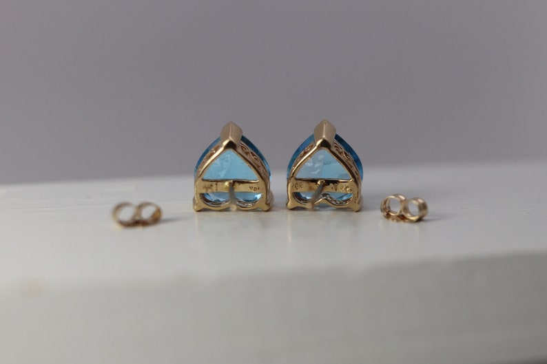 fine estate jewelry 9mm 3 ct each yellow gold Blue Topaz heart earrings Estate Blue Topaz Earrings November Birthstone 4th anniversary
