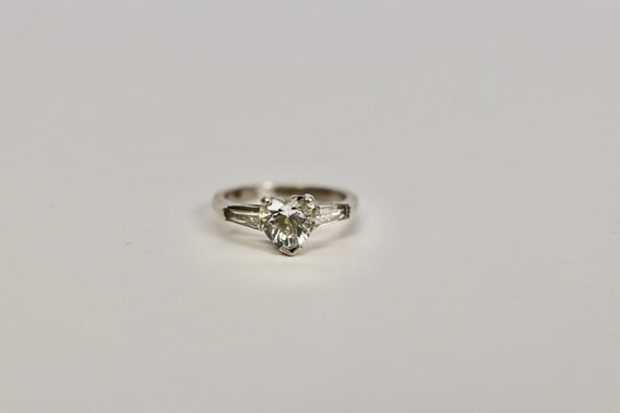 Vintage Sterling Silver CZ Heart ring, size 6.5, … - image 1