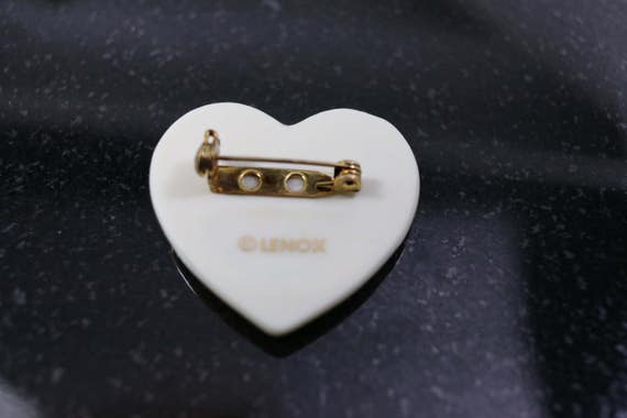 Vintage Lenox Heart & Dove brooch pin, original b… - image 3