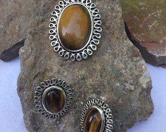 Vintage Tiger's Eye Silvertone jewelry set - pendant & earrings, tiger's eye pendant, estate jewelry, gifts for her, gifts for mom