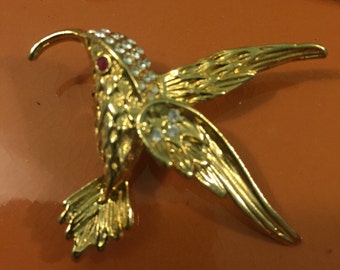 Vintage Hummingbird Brooch Pin, Goldtone with crystal accents