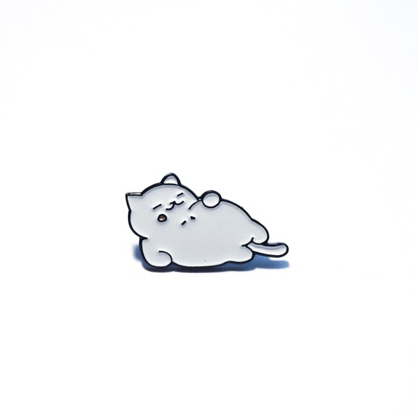 Tubbs Enamel Pin *Neko Atsume*