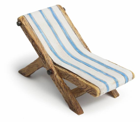 miniature beach chair