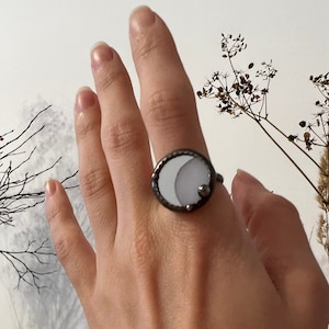 Mirror moon phase ring Small black disc ring Black and silver ring Witch ring Young crescent moon phases White ring Black jewellery