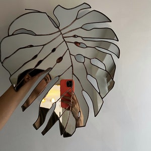 Botanical monstera leaf mirror made with stained glass technique