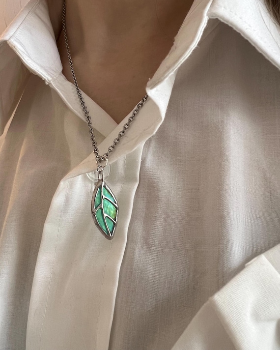 Green Stained Glass Leaf Necklace: Botanical Pendant Jewelry