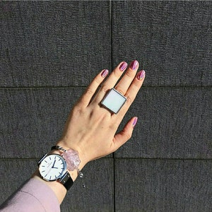 Bague carrée blanche tendance pour femme, grande bague géométrique, bague minimaliste irisée, grosse bague gothique, bijoux faits main, cadeau d'anniversaire