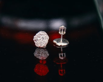Minimal Silver Stud Earrings – Modern Handmade Jewelry, Small Textured disk