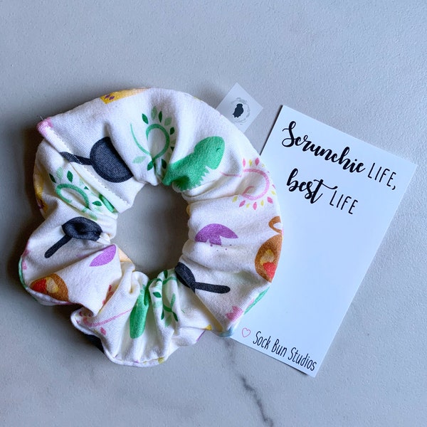 El mejor día de Scrunchie - Princesas - Rapunzel - Pascal - Riviera - Corona - Enredados - Scrunchy - VSCO Girl