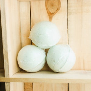 Eucalyptus Lemongrass essential oil bath bomb