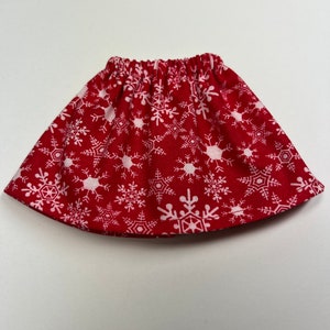 Jupe rouge avec des flocons de neige blancs Convient à une poupée elfe de Noël Vêtements pour lutins Tenue tendance d'hiver image 5