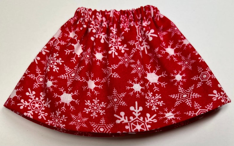 Jupe rouge avec des flocons de neige blancs Convient à une poupée elfe de Noël Vêtements pour lutins Tenue tendance d'hiver image 1