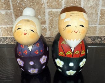 Set of 2 Tomoshiraga Kokeshi Wooden Dolls by Chie Tamura