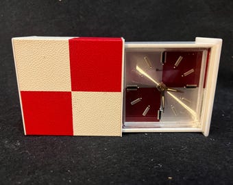 1960 Bulova Red Checkered Mod Wind Up Travel Clock