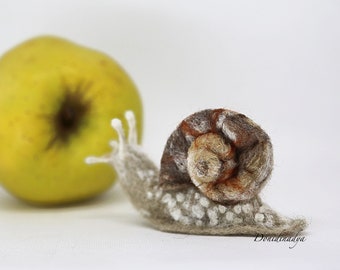 Snail needle felted realistic doll. Escargot wool sculpture. Felt home decor or unique gifts. OOAK