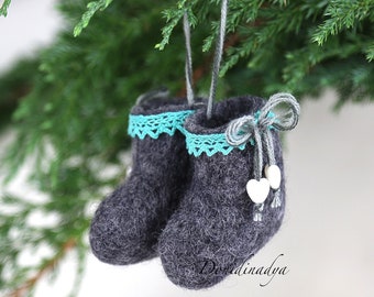 Grey wool shoes Valenki felted Xmas decorations. Home decor. Christmas gifts for him. Gifts for her. Eco friendly. OOAK Xmas items.