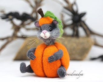 Needle felted mouse MAURO Halloween pumpkin OOAK collectible wool doll