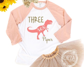 Födelsedagströja för flickor med 3 Rex-dinosaurier, födelsedagströja för 3-åringar, 4-åringar, 5-åringar, dinosauriefödelsedagströja för flickor, födelsedagsoutfit i korall och guldglitter