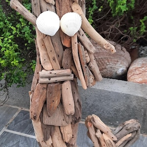 marine decoration: mermaid on driftwood base