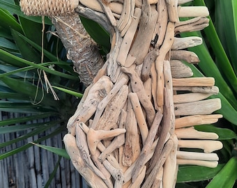 marine decoration: driftwood sea horse