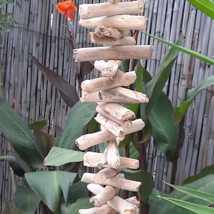 marine decoration: driftwood garland