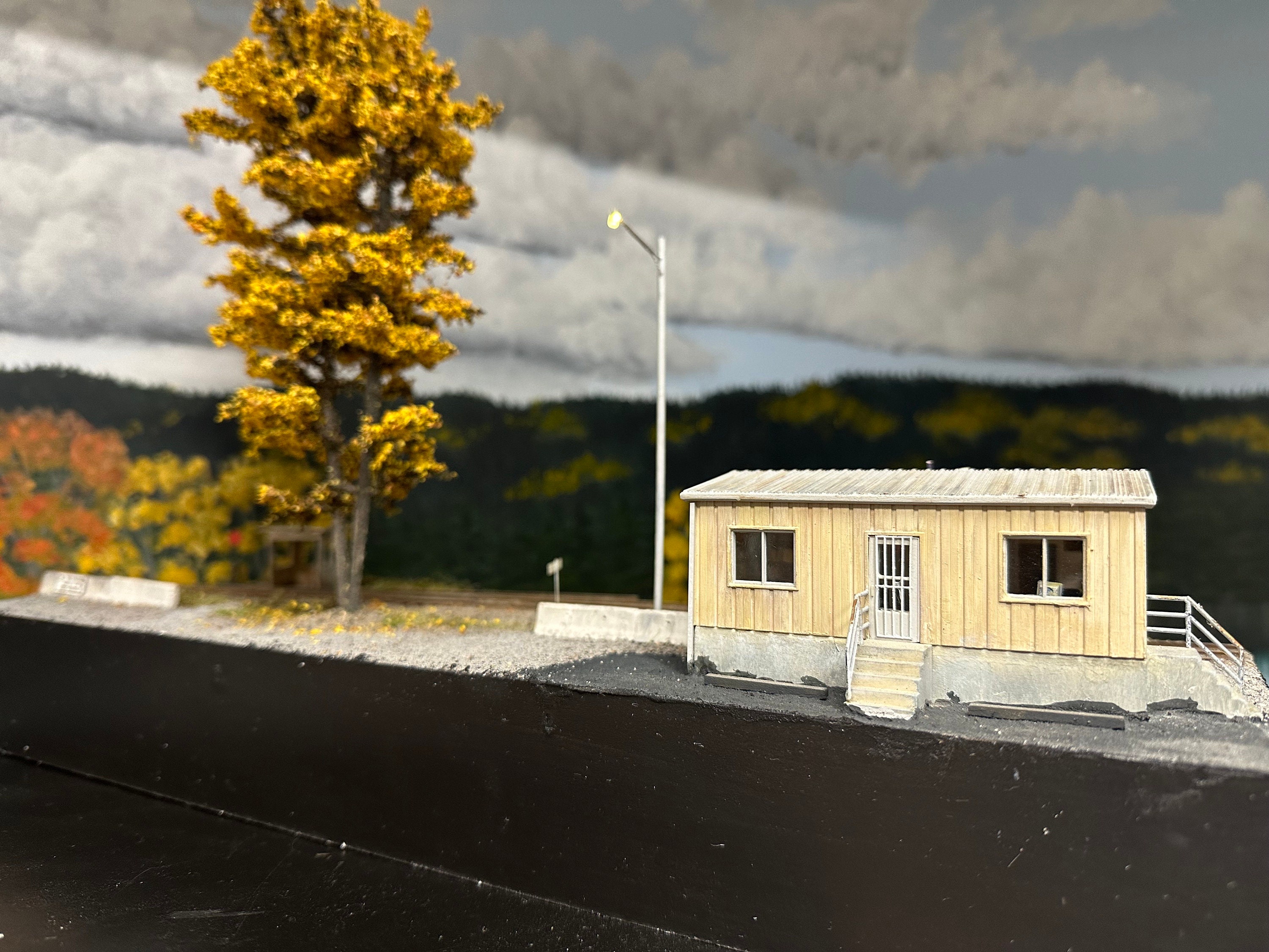 Diorama Model Railroad Yard Office Autumn Shortline HO Scale Model