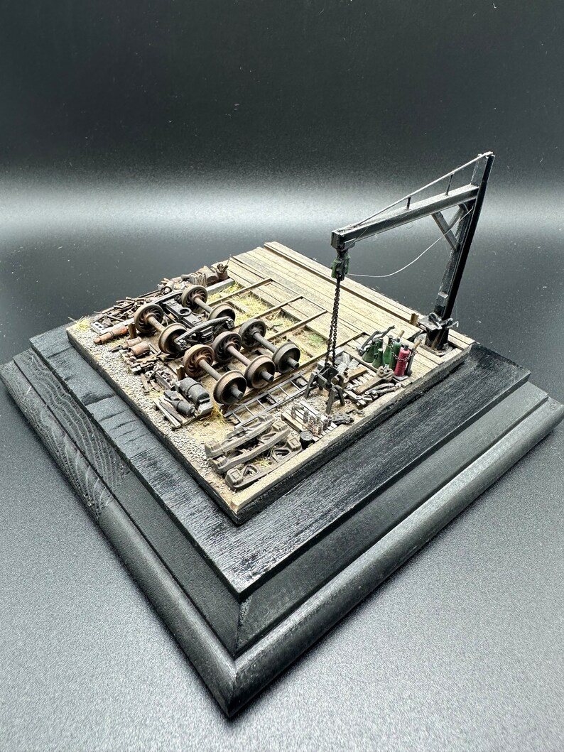 Diorama Model Railroad Repair Track and Crane HO Scale Model Train