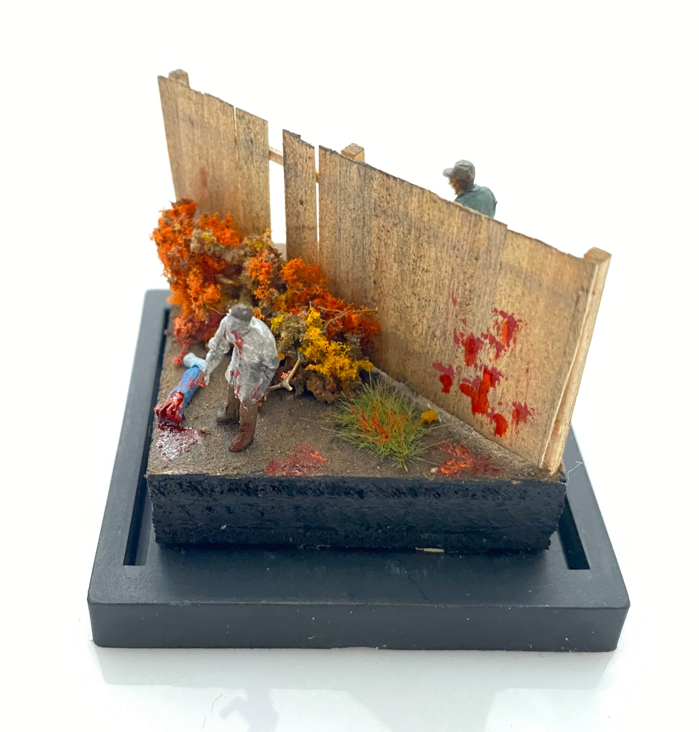 Diorama Zombiegood Fences Make Good Neighbors HO Scale Tiny Miniature