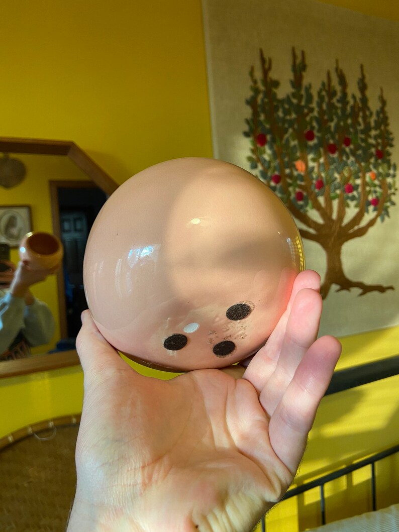 Vintage 1980s 80s planter pot glossy ceramic postmodern blush pale pink rounded orb Haeger