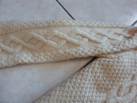 Hand Made Aran Knit Cardigan Beige Ivory Oversize… - image 7