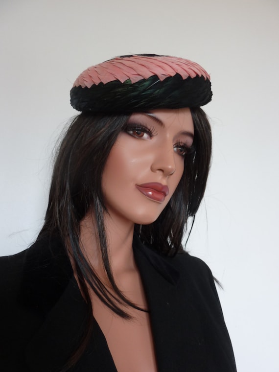 Beautiful Vintage 1930s Feather Hat Pillbox Pink B