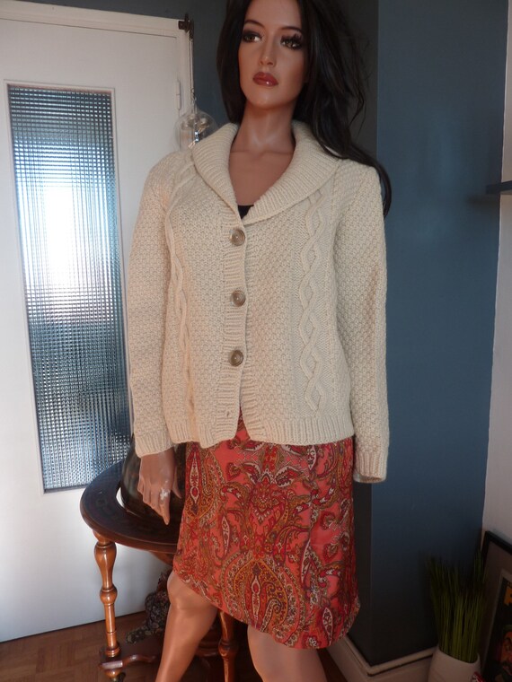 Hand Made Aran Knit Cardigan Beige Ivory Oversize… - image 3