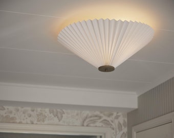Ceiling light made of paper in a Scandinavian vintage look
