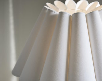 Scandinavian style flower shaped lampshade