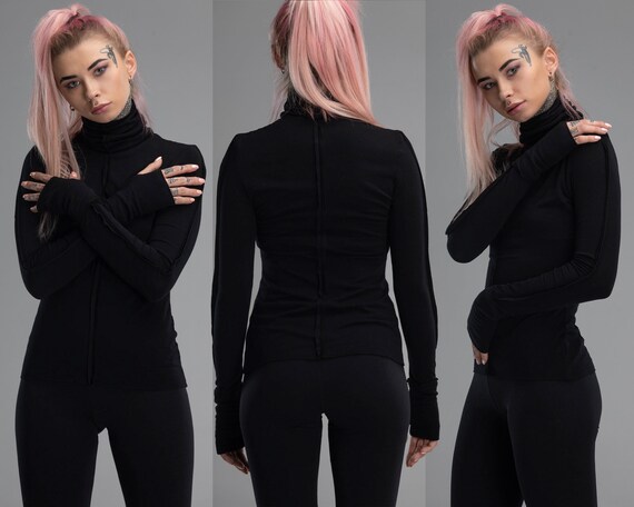 thumbhole jumper