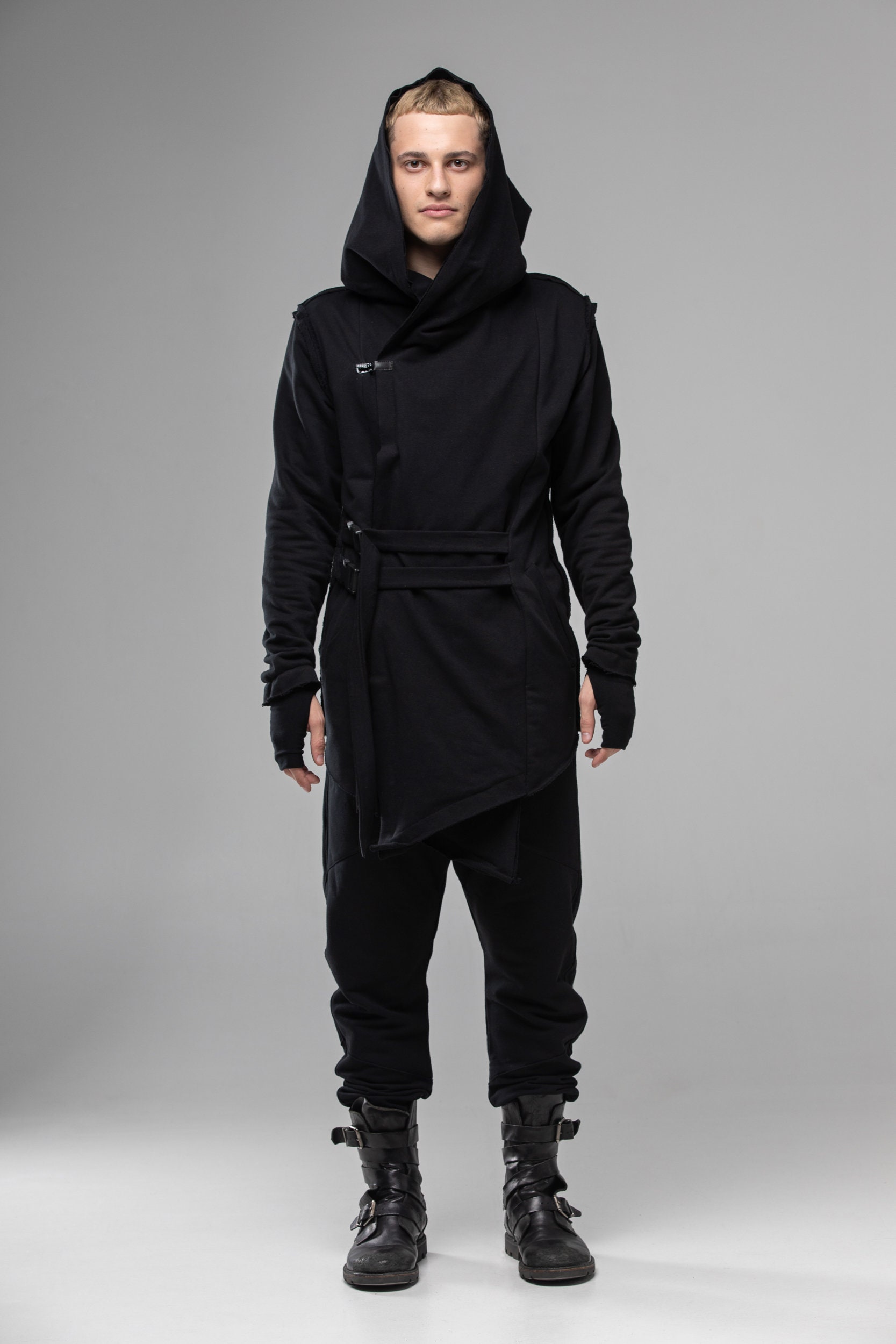 Schwarze Techwear Jacke Kapuze Cardigan 