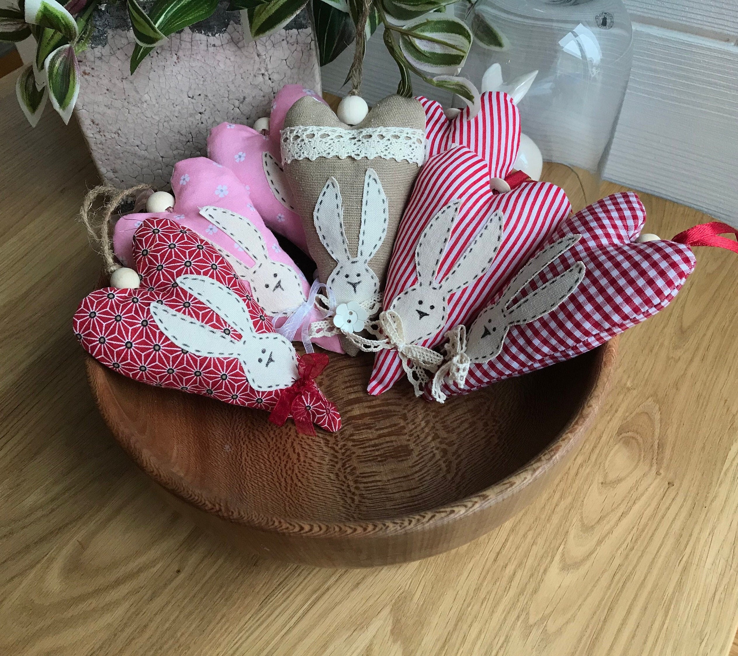Décoration de Pâques, Coeur en Tissu avec Lapin et Dentelle, Printemps, Petit Pâques