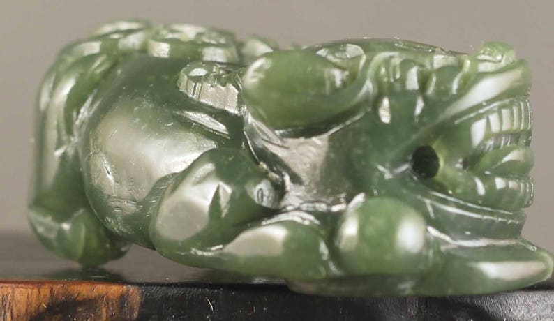 Certified Natural Jadeite Emerald A*Jade HandCarved Pixiu Pendant A1940 10/% OFF