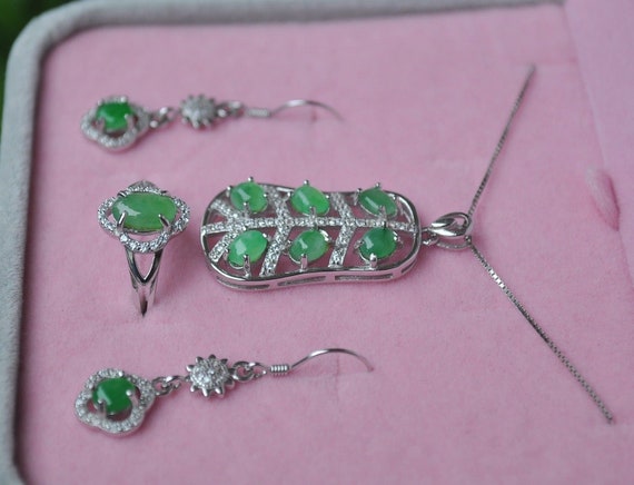 10% OFF- Certified Natural Jadeite Emerald A*Jade… - image 5