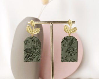 Green Monstera Earrings, DOME earrings, Arch Earrings, Plant Inspired Earring, Dangle Earrings, Sister Gift, Mother Gift