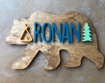 Custom Woodland Bear Name Sign: Rustic Nursery Decor