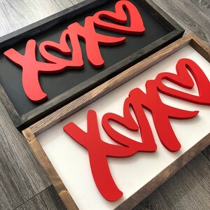 XOXO Valentine&#39;s Wood Sign: Modern Holiday Decor