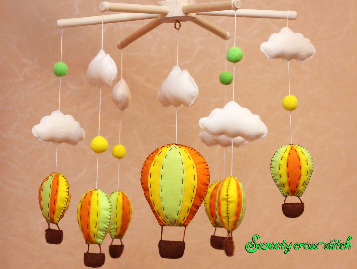 Baby Mobile/ Baby mobile hotair balloons / Felt Baby Mobile. Etsy