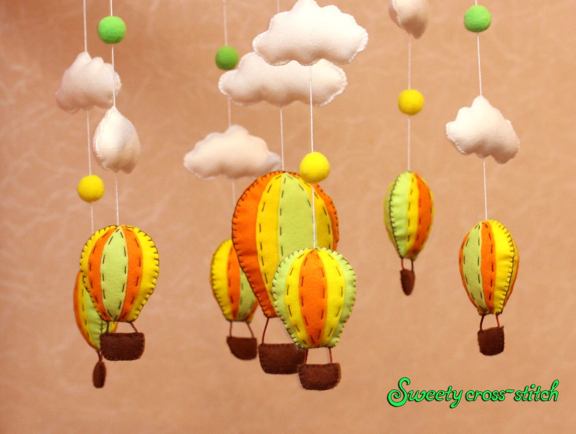 Baby Mobile/ Baby mobile hotair balloons / Felt Baby Mobile. Etsy