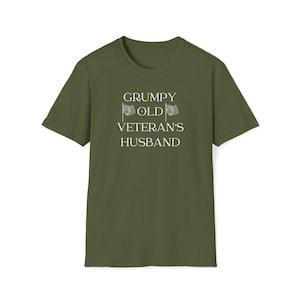 Grumpy Old Veteran&#39;s Husband Unisex Softstyle T-Shirt