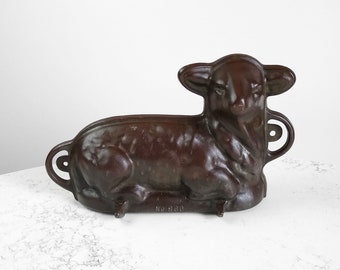 Vintage Griswold lamb cake mold, cast iron cake mold